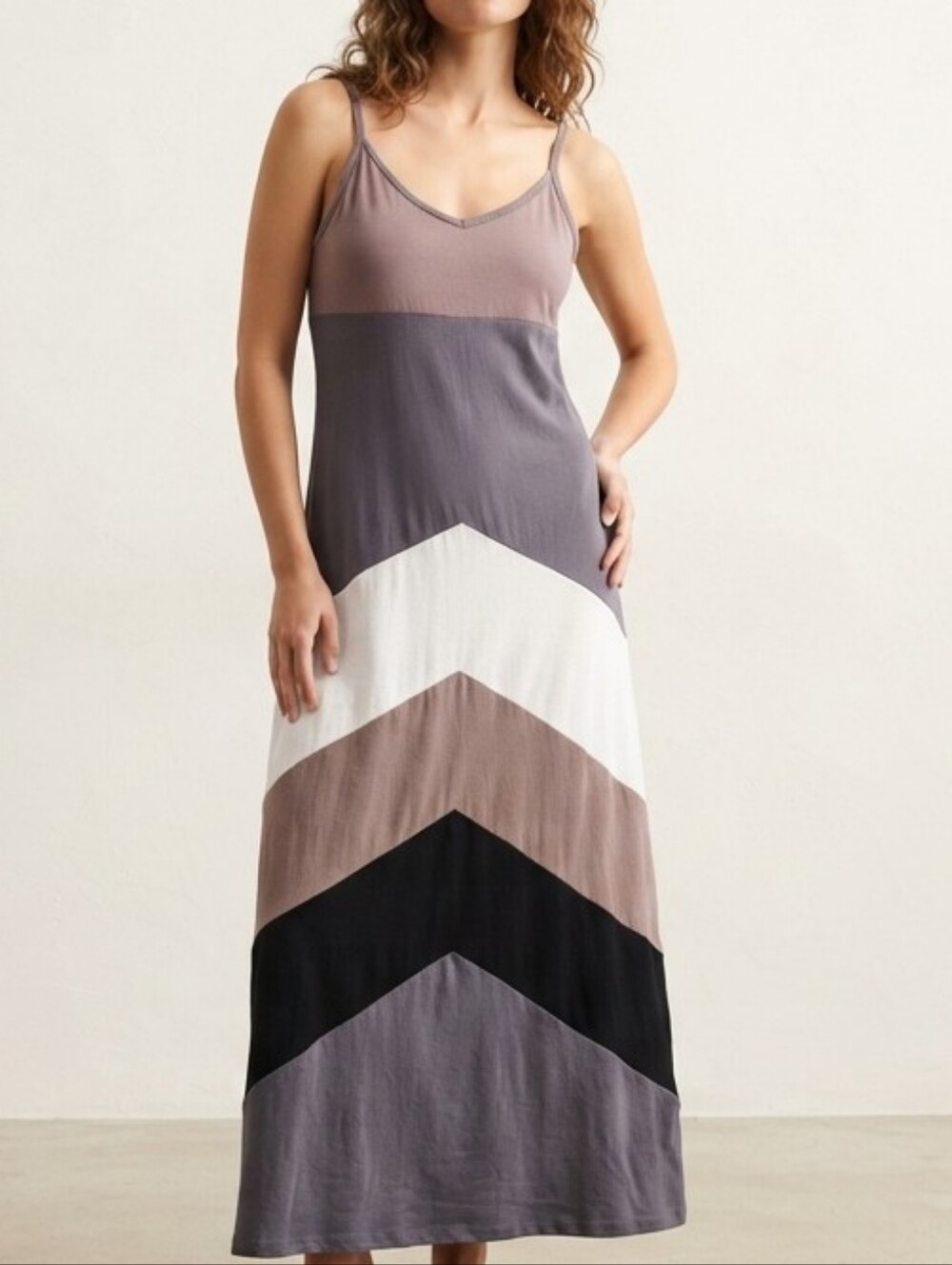 Beautiful Striped Chevron Maxi Colorblock Dress Taupe, Gray & Black Believed S-M